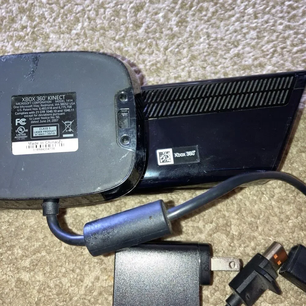 Microsoft Kinect Sensor for XBox 360 - UNTESTED